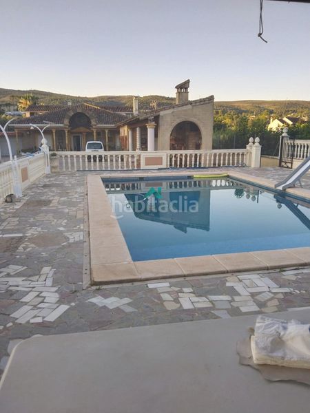 Foto b02fa3b1-931c-469b-8e84-acd1c821bbf2. Xalet amb aparcament piscina a Sant Josep-Zona Hospital Ontinyent