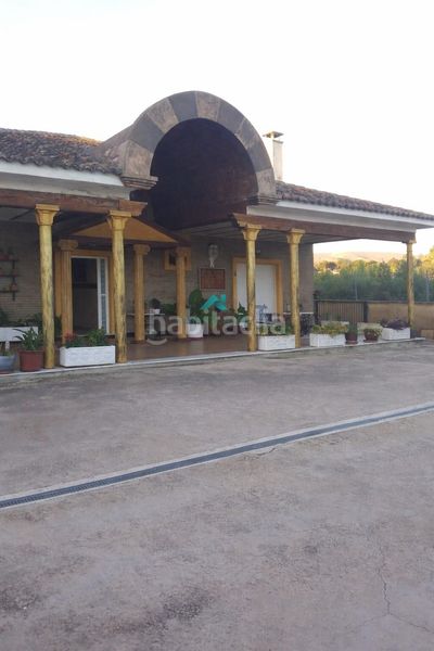 Foto b8d5c84f-f53a-4342-9029-ead92a87b3f8. Xalet amb aparcament piscina a Sant Josep-Zona Hospital Ontinyent