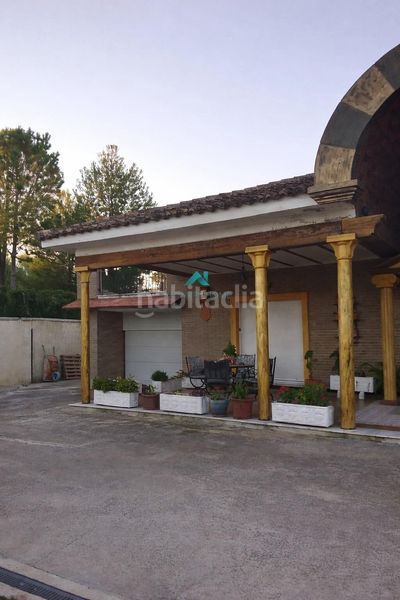 Foto d530f88b-11f3-4017-bf87-812e1d7ec800. Xalet amb aparcament piscina a Sant Josep-Zona Hospital Ontinyent
