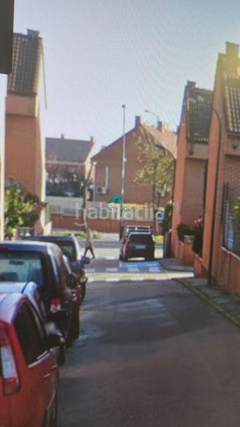 Foto 6fa7b800-48b7-46b8-8c51-91b8693dfb38. Casa adossada amb calefacció piscina a Sector 3 Getafe