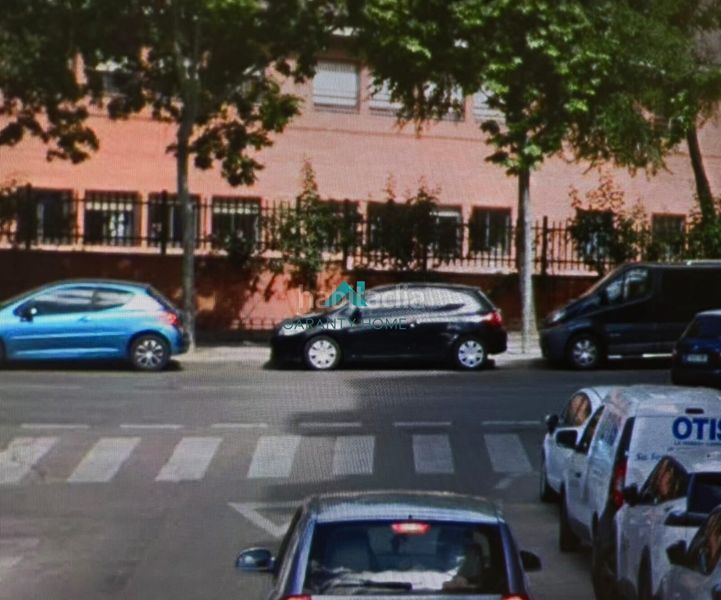 Foto b447d99f-33e0-4f37-8241-ea01a4c53a07. Xalet amb aparcament a Prado de Santo Domingo Alcorcón