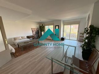 Doppelhaus in Casco Histórico. Chalet pareado reformado en rivasvaciamadrid