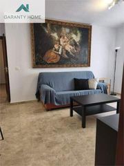 Rent Flat in El Palo. Fantástico piso en alquiler en el palo