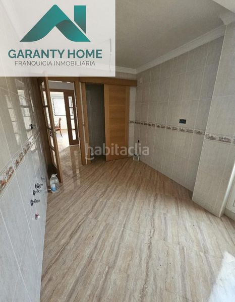 Foto 3396f283-c30a-4ade-b6e8-de58f6374b8a. Casa amb aparcament a Jamilena