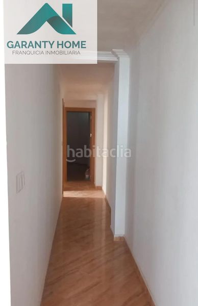 Foto d424d525-00d5-4b6f-b927-aec5c1d2e943. Casa amb aparcament a Jamilena