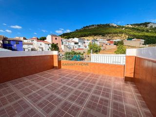 House in Jamilena. Casa en jamilena con terraza y cochera para cuatro coches