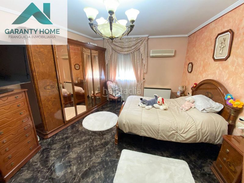 Foto f4b6213f-5514-4b7e-86d6-89b462e0df02. Casa a Martos