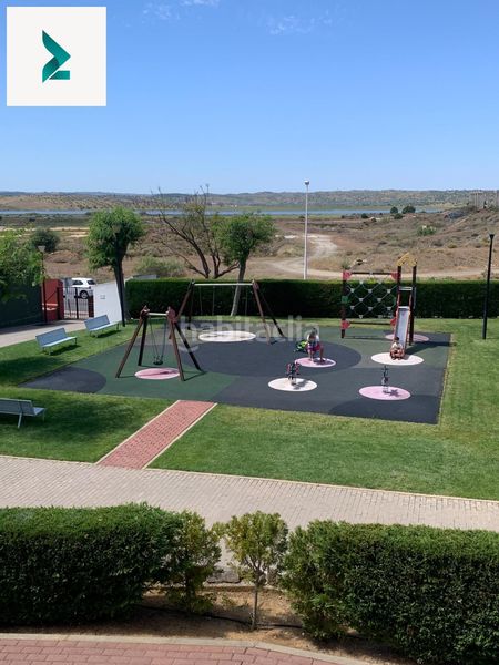 Foto ee83f8ec-93dc-4dc9-b9a8-362d06a0ca51. Planta baixa amb calefacció aparcament piscina a Ayamonte