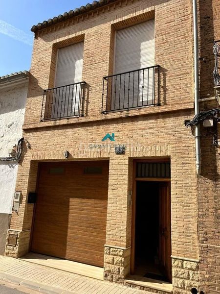 Foto 2feae92c-0cdf-4b9f-a814-d6f5f705cade. Casa amb aparcament a Benifaraig Valencia