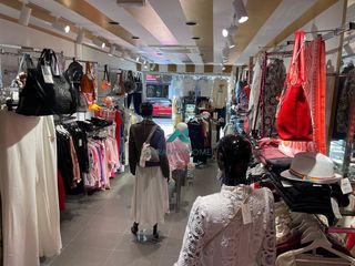Traspàs Local Comercial a Sant Adrià Nord. Oportunidad única! traspaso tienda de ropa de mujer
