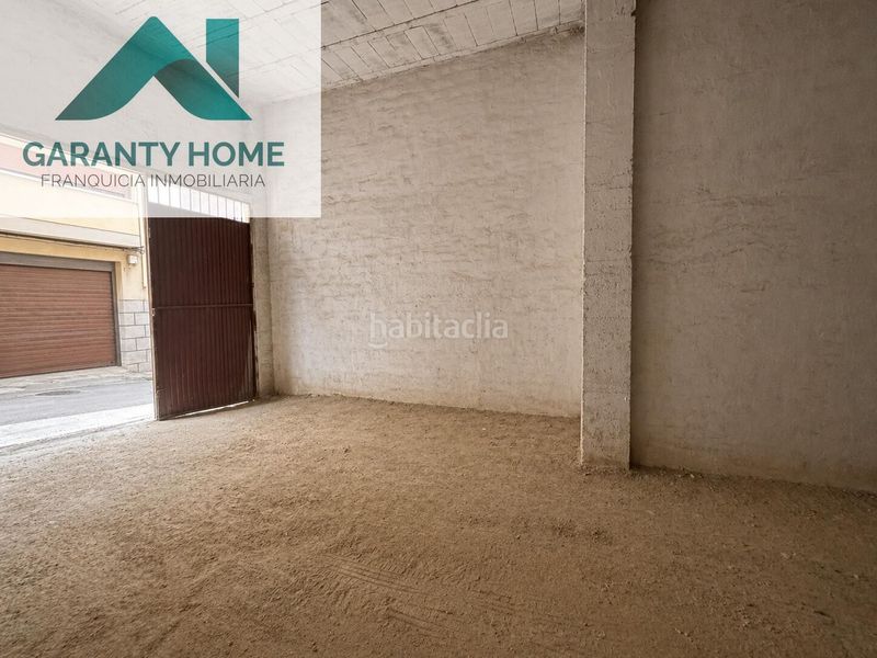 Foto 0f07bdd2-08e9-4695-bcf2-587035e12a3b. Aparcament cotxe a Martos