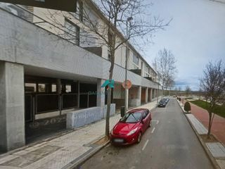 Local Comercial a La Dehesa - El Pinar. Venta de local  de gran potencial  por reformar