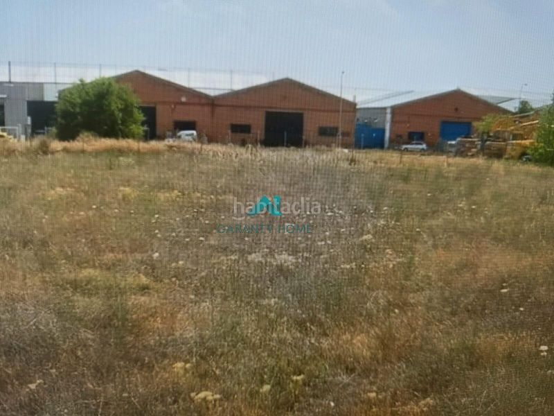Foto ba3a76e9-d6eb-4a13-9ef1-b7bb01e4dec0. Area edificabile industriale in Campodón-Ventorro del Cano Alcorcón