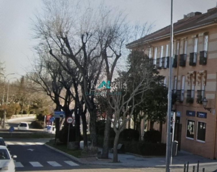 Foto b6541cb7-d73f-4c70-ab8b-6c497bae54da. Pis amb aparcament a Centro Navalcarnero