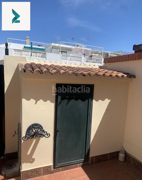 Foto ff67fd64-5a8c-444a-b098-4988580b2a74. Casa adosada vive o invierte en la playa míralo ya con tour virtual en El Portil