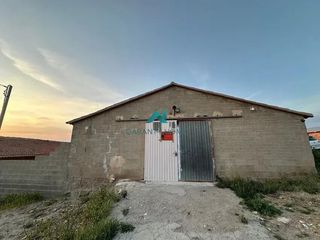 Industrial building in Arbeca. Nave con terreno en arbeca