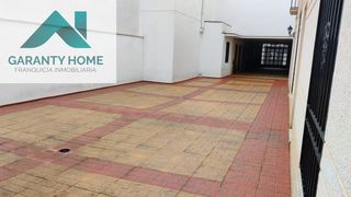 Maison à Montilla. Espectacular adosada en montilla confort, terraza panorámica y p