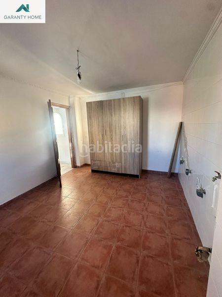 Foto f17d1dc8-40ea-480a-861b-4de9abcb1144. Edificio in Centro Torre del Mar