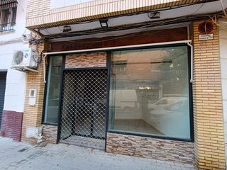 Local Comercial a Huerta de la Reina - Trassierra. Gran oportunidad! local versátil de 150m2 con salida de humos ve