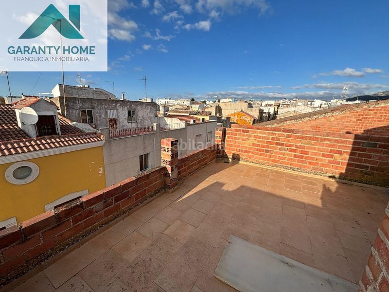 Foto df912d96-8d06-4b0f-9f3a-016b4b9b2bae. Edificio in Torredonjimeno