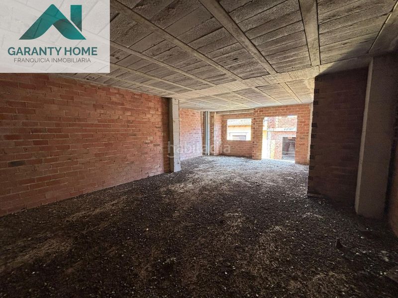 Foto ec0e7fee-2200-4bd0-a117-f31021eaf0a7. Edificio in Torredonjimeno