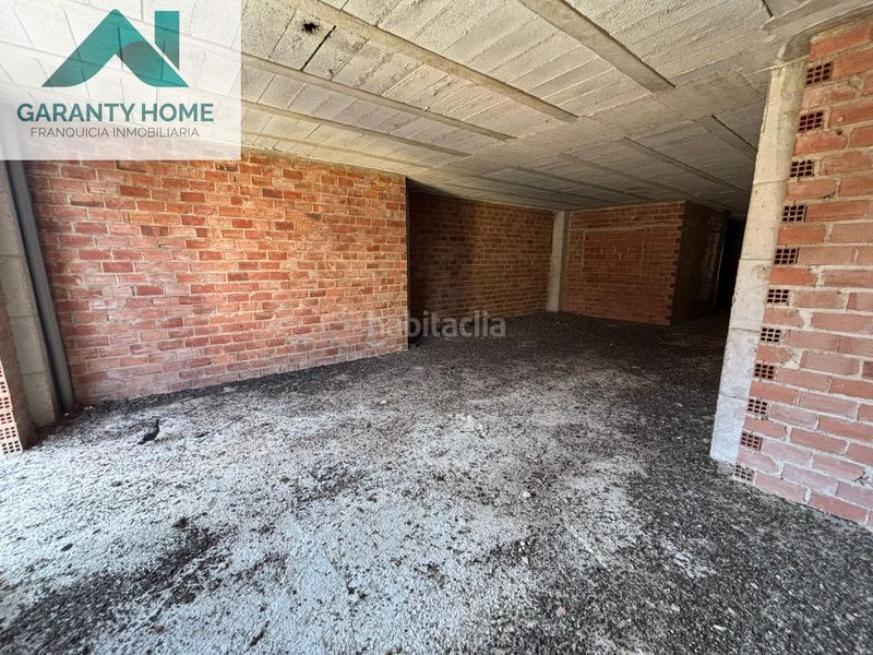 Foto ff5ad618-94ad-4c76-a6f3-7bc4d19bfa7d. Edificio in Torredonjimeno