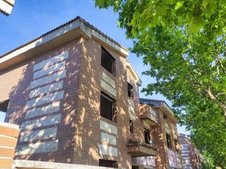 Casa pareada en Cabanillas del Campo. Oportunidad para promotores y constructores promoción de 6 parea