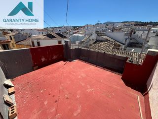 Haus in Torredelcampo. Casa en torredelcampo con cochera, patio y terraza