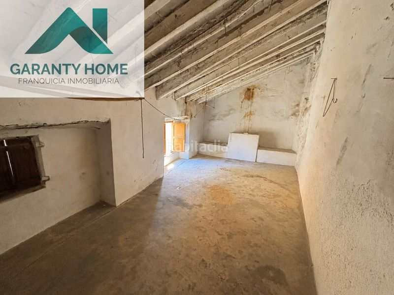 Foto a64150dc-6468-4a01-8fd5-450d8f138881. Casa amb aparcament a Torredelcampo