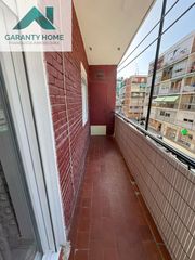 Rent Flat in Valdezarza. Piso de dos habitaciones en valdezarza