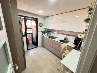 Pis  Rumania. Vivienda lista para entrar a vivir en urbanización con piscina