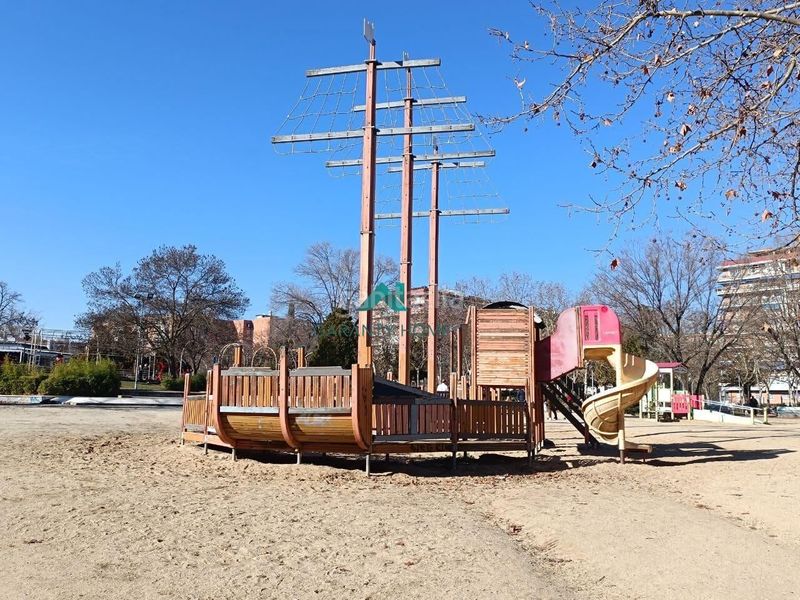 Foto faddf5cf-f9e2-4602-8f9a-2019167fd3e1. Àtic amb calefacció a Parque Lisboa-La Paz Alcorcón