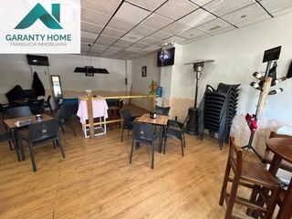 Local Comercial a San Bartolomé - Millán de Priego. Local en traspaso en zona bulevar con terraza y equipamiento inc