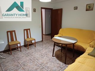 Etagenwohnung in Torredonjimeno. Piso en torredonjimeno centro con trastero y terraza comunitaria