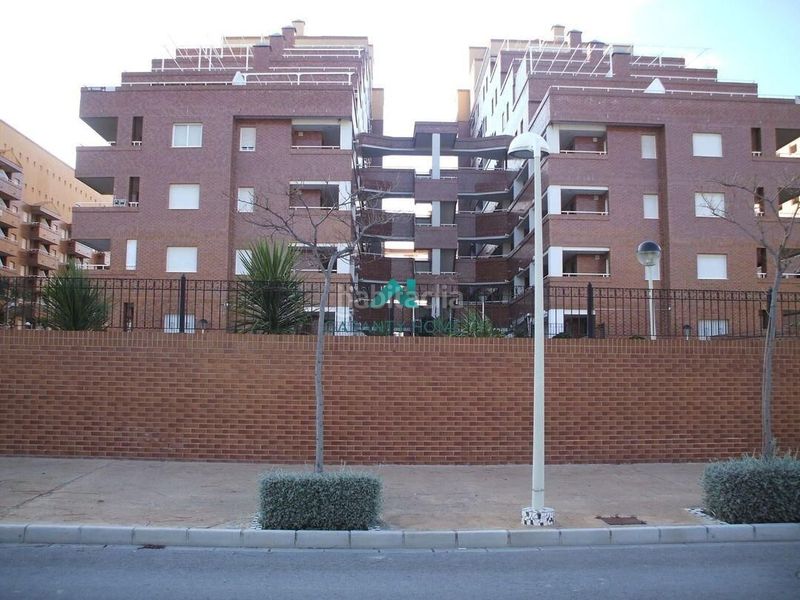 Foto 946f4e31-bfd2-4dab-b266-398cd3d5ab77. Pis amb aparcament piscina a Costa Marfil Oropesa del Mar