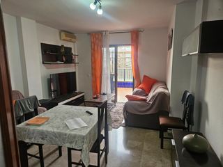 Ático en Ejido Sur. Precioso ático en ejido sur con terraza, garaje y trastero