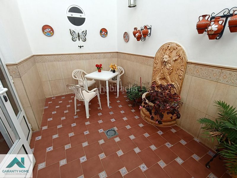 Foto acbc1e71-aaec-486d-8d96-f5f182af1341. Casa amb aparcament a Aguilar de la Frontera