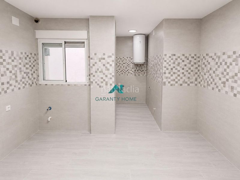 Foto b2bf02a9-fa14-49b8-bdd2-d5bc75557be1. Pis a San Ildefonso - Catedral Jaén