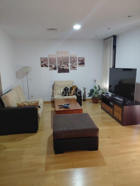 Foto 41362c07-8318-4ba3-80c0-7d47e4aaa282. Casa adossada a Perales del Río Getafe