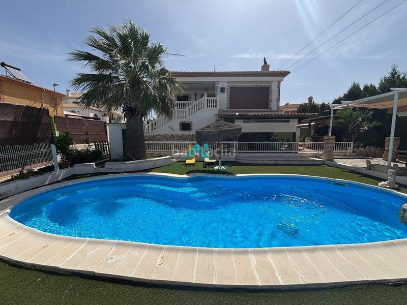 Foto d8d6509a-ec50-4d05-9f8a-ffa7aed086d7. Xalet amb calefacció aparcament piscina a Puente Tablas - Puente Nuevo - Cerro Molina Jaén