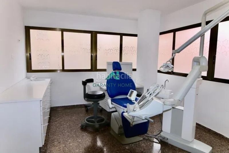 Foto 0a240666-5e0a-437f-a9ac-8712dc8374fe. Local comercial local acondicionado como clínica dental o en Sagunt