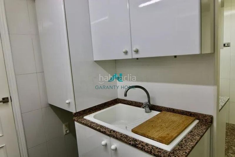 Foto 1d48b307-e999-46ab-9b9e-f3f04dffdd79. Local comercial local acondicionado como clínica dental o en Sagunt
