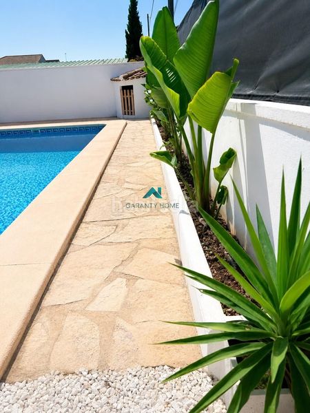 Foto 1a50929f-5901-4d08-9ec7-3517a3477a90. Xalet amb calefacció aparcament piscina a Serra