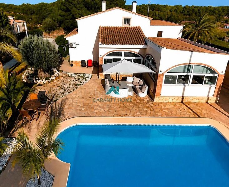 Xalet amb calefacció aparcament piscina a Serra