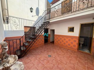 Xalet a Villares (Los). Casa en los villares con garaje para 3 coches y amplia terraza