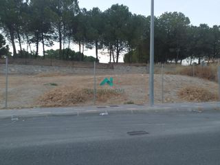 Residential Plot in Torredonjimeno. Solar industrial en torredonjimeno con excelente zona de paso