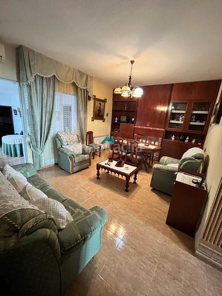 Foto 6da9f62d-78d8-433a-b942-e74056959eff. Casa a Martos