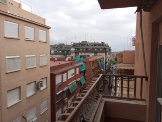Affitto Appartamento in Peñamefecit - Avda Barcelona. Habitaciones en alquiler en avenida barcelonarenfe