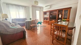 Miete Etagenwohnung in Belén - San Roque. Piso en zona el corte inglés para estudiantes con garaje y gran