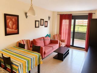 Rent Apartment in Canet d´en Berenguer. Bajo con 2 dormitorios, 2 baños, terraza y garaje